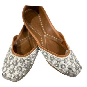 Amritsari Dabka Zari Handmade Punjabi Jutti