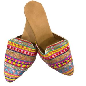 Phulkari Style Women Heel Jutti
