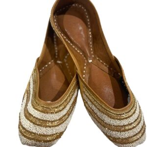 Handmade White Punjabi Khussa