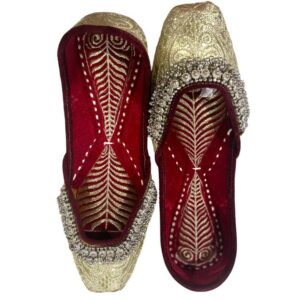 Fancy Khussa For Women In Golden Colour With Ghungroo