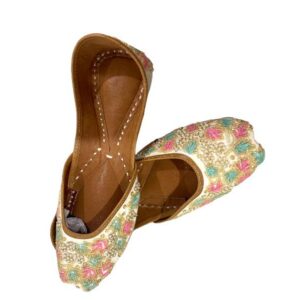 Ivory Zari Embroidered Jutti