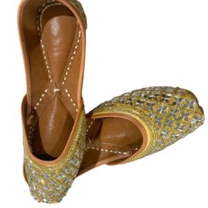 Yellow Punjabi khussa