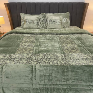 Pistachio Designer Velvet Super King Size 6 pcs Indian Razai Quilt Set